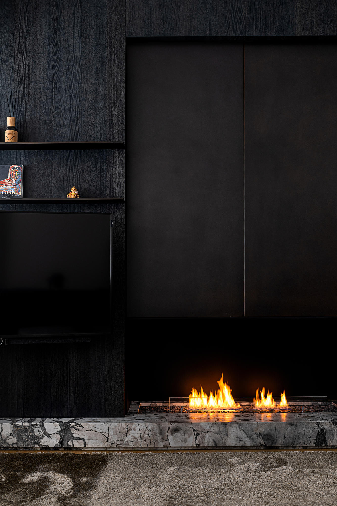 Interieurinrichting - inrichting haardwand - maatwerk - high end afwerking haardwand - marke kortrijk - timmer ateljé
