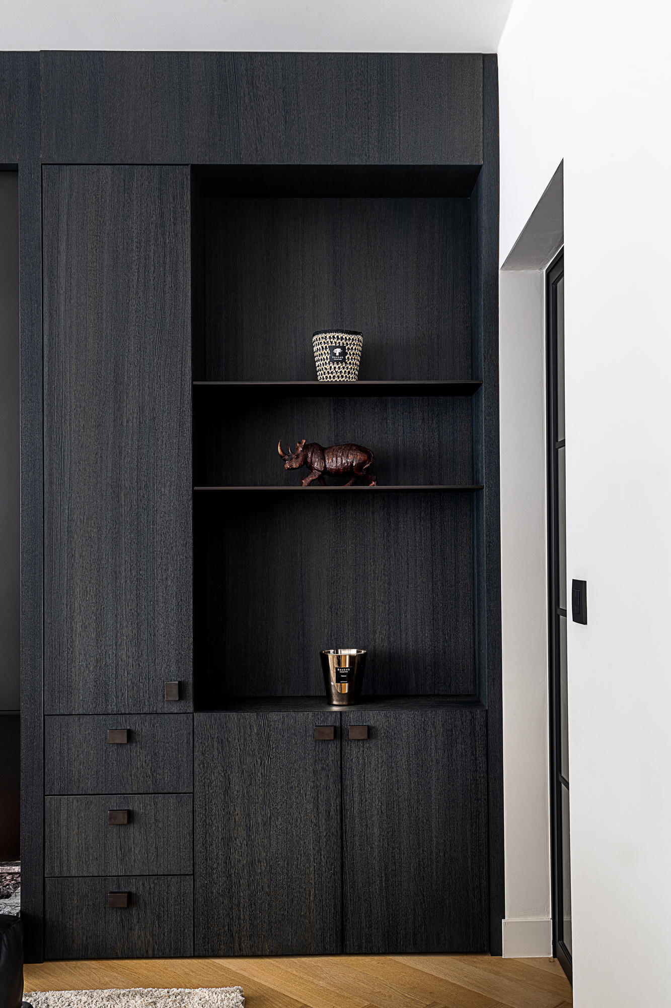Interieurinrichting - inrichting haardwand - maatwerk - high end afwerking haardwand - marke kortrijk - timmer ateljé